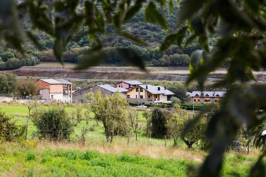 Allotjament Rural Cal Miquel Anserall  Ngoại thất bức ảnh