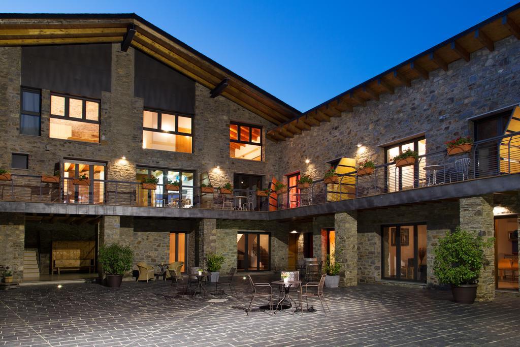 Allotjament Rural Cal Miquel Anserall  Ngoại thất bức ảnh